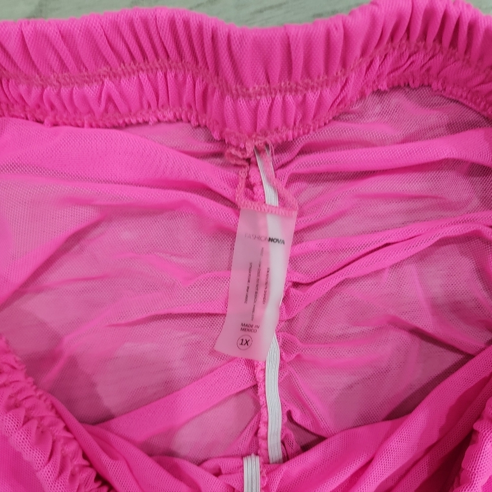 Neon Pink Ruched Shorts Fashion Nova - Picture 10 of 10